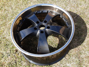 praskove lakovanie elektronov